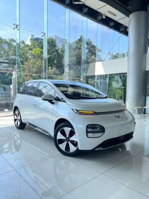 Jual bekas Wuling Cloud EV Pro 2024,lokasi di Jakarta Selatan