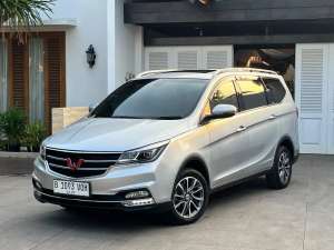 Jual bekas WULING CORTEZ 1.8 MATIC 2018,lokasi di Surakarta Kota