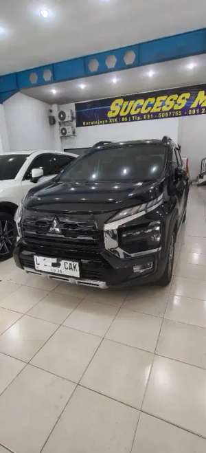 Jual bekas XPANDER CROSS PREMIUM MATIC 2022 LOW KM,lokasi di Surabaya Kota