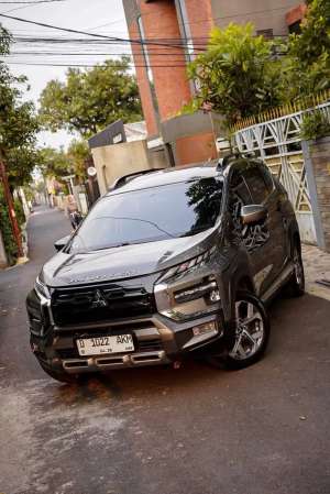 Jual bekas Xpander cross premium package rare color,lokasi di Bandung Kota