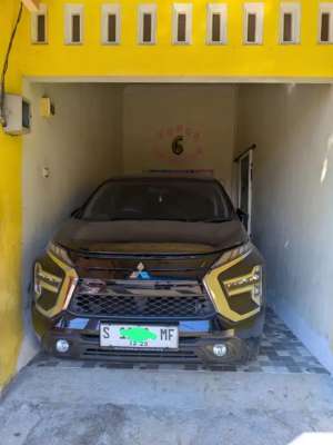 Jual bekas Xpander Hitam 23,lokasi di Lamongan  Kab.