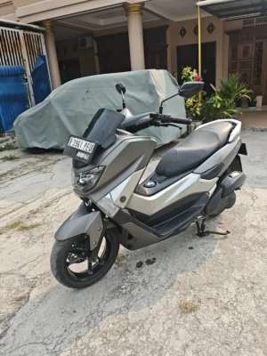 Jual bekas YAMAHA NMAX 2017 ABU ABU,lokasi di Bogor Kab.