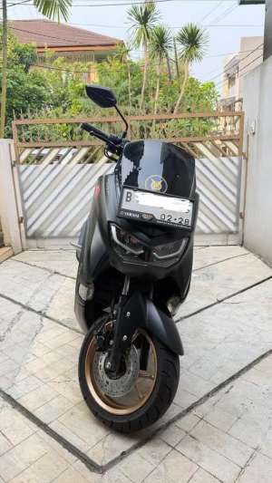 Jual bekas Yamaha Nmax Tahun 2023 like new Km supper low full orisinil,lokasi di Jakarta Selatan