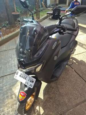 Jual bekas YAMAHA NMAX TURBO TECHMAX 2025,lokasi di Jakarta Timur