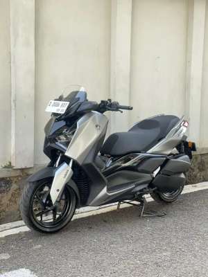 Jual bekas Yamaha xmax KM 1ribu,lokasi di Bandung Kota