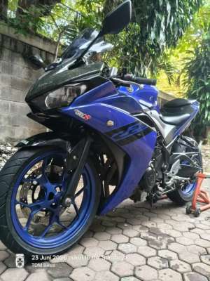 Jual bekas Yamaha YZF-R25 2018 Racing Blue,lokasi di Surabaya Kota