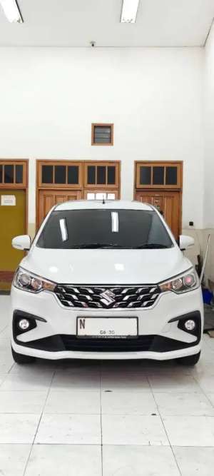 Jual bekas 2025 SptBaru New Ertiga GX Hybrid Automatic Sport Putih AT EV 2022 XL7,lokasi di Malang Kab.