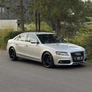 Jual bekas Audi A4 1.8 TFSI B8 Matic Tahun 2010,lokasi di Bandung Kota