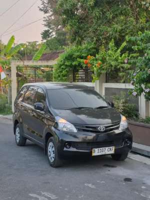 Jual bekas Avanza 2013 AutomaticAT,lokasi di Sleman Kab.