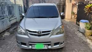 Jual bekas Avanza tahun 2009,lokasi di Metro Kota