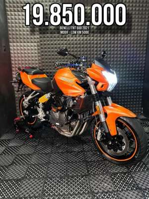 Jual bekas BENELLI TNT 600 OR BN 600 2021 LOW KM 5XXX LIKE NEW PAJAK ON RAWATAN,lokasi di Jakarta Barat