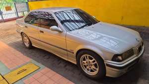 Jual bekas BMW 323i 1997 Bensin,lokasi di Jakarta Barat