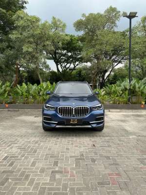 Jual bekas BMW X5 xDrive xLine 4.0i 2022 Odo 20rb Service Record BMW,lokasi di Jakarta Timur