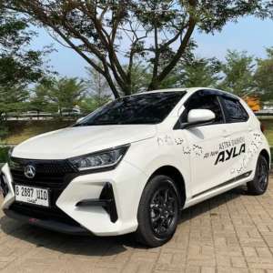 Jual bekas DAIHATSU AYLA 1.0 X MT 2023,lokasi di Palangkaraya Kota