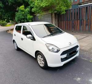 Jual bekas Daihatsu Ayla 2016 Pajak Hidup Sangat Mulus Sehat Siap Pakai,lokasi di Jakarta Selatan