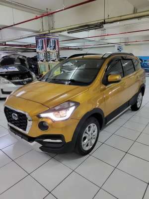 Jual bekas Datsun Cross CVT Matic Gratis Balik Nama,lokasi di Surabaya Kota