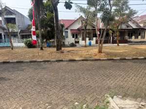 Di Jual MURAH, Rumah di Villa Melati Mas, BSD City, Tangerang Selatan lokasi di Tangerang Selatan Kota, tersedia melalui melalui situs Olx