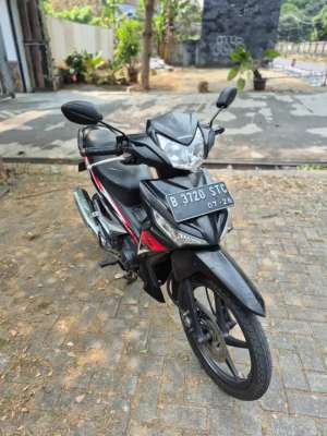 Jual bekas Dijual Honda Supra X 125 tahun 2015 surat lengkap,lokasi di Tangerang Selatan Kota