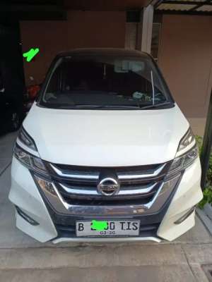Jual bekas Dijual nissan serena HWS,lokasi di Tangerang Kab.