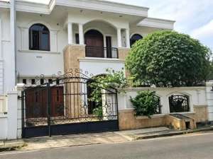 Dijual rumah 2 lantai dalam perumahan Billy Moon Pondok Kelapa Duren Sawit Jakarta Timur AC69 lokasi di Jakarta Timur, tersedia melalui melalui situs Olx