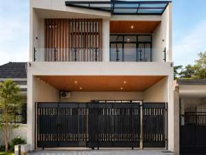 DIJUAL RUMAH BABATAN PANTAI BARU GRESS 2 LANTAI EMA 403 lokasi di Surabaya Kota, tersedia melalui melalui situs Olx
