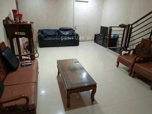 Dijual Rumah Di Cluster Summarecon Bekasi lokasi di Bekasi Kab., tersedia melalui melalui situs Olx