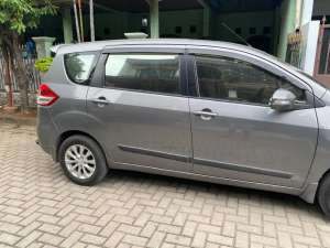 Jual bekas DIJUAL SUZUKI ERTIGA MT 2013SIAP PAKAI,lokasi di Bekasi Kota