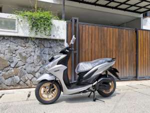 Jual bekas DP HANYA 800K AJAYAMAHA FREEGO S TH 2025,lokasi di Jakarta Barat