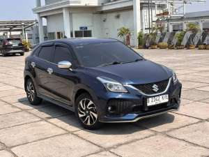 Jual bekas dp15Suzuki Baleno Hatchback facelift biru At 2020 2021 2019,lokasi di Jakarta Barat