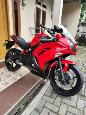 Jual bekas ER6F ER6N NINJA 650 NINJA ZX KONDISI ISTIMEWA SANGAT RAWATAN,lokasi di Tangerang Selatan Kota