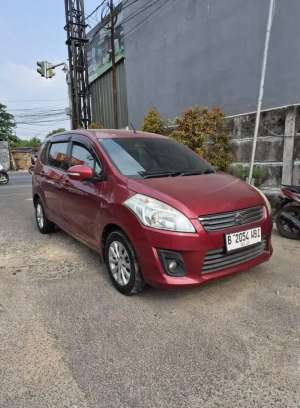 Jual bekas Ertiga GX Manual 2014 merah maknyuss,lokasi di Tangerang Selatan Kota