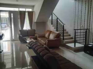 Harus Terjual Cepat Rumah Summarecon Bekasi lokasi di Bekasi Kab., tersedia melalui melalui situs Olx