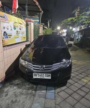 Jual bekas HONDA CITY 2009,lokasi di Makassar Kota