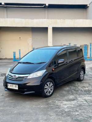 Jual bekas Honda Freed 2012,lokasi di Tangerang Kota