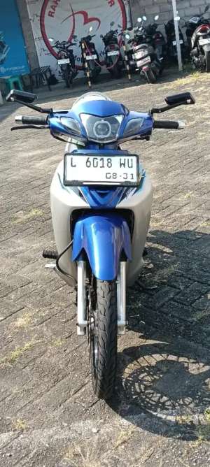 Jual bekas Honda Karisma Tahun 2006,lokasi di Nganjuk Kab.