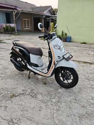 Jual bekas HONDA SCOOPY 2018,lokasi di Jakarta Selatan