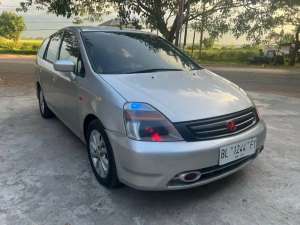 Jual bekas Honda stream 2004 matic,lokasi di Banda Aceh Kota