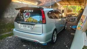 Jual bekas Honda Stream 2005 Bensin,lokasi di Surabaya Kota