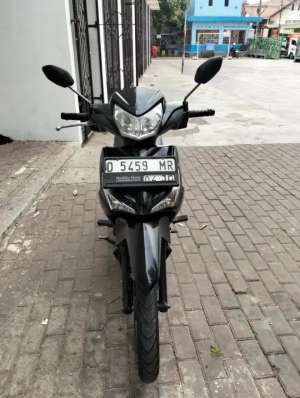 Jual bekas Honda Supra X 125 Fi Ddisk Thn 2015 Bagus Siap Pakai Saja,lokasi di Bandung Kota