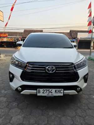 Jual bekas Innova g 2.4 at tahun 2026,lokasi di Yogyakarta Kota