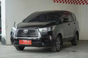 Jual bekas Innova v at diesel 2021,lokasi di Jakarta Timur