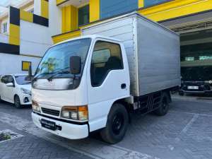 Jual bekas Isuzu ELF 4roda Th2008 Box jumbo Istimewa,lokasi di Surabaya Kota
