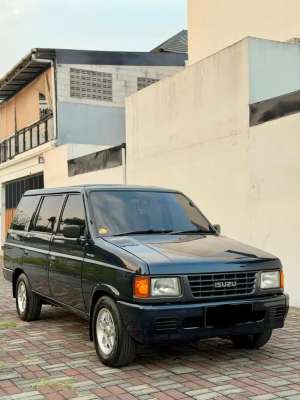 Jual bekas Isuzu Panther Royale orinan,lokasi di Sleman Kab.