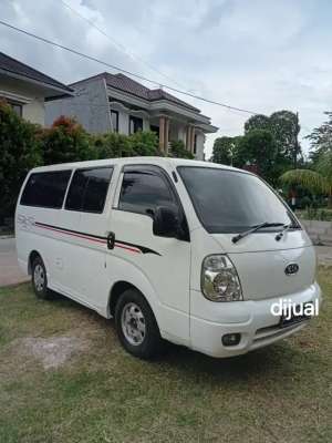 Jual bekas Kia Travello Bekas,lokasi di Jakarta Timur