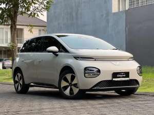 Jual bekas KM150PERAK Wuling Cloud EV Pro 2026,lokasi di Surabaya Kota