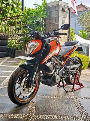 Jual bekas KTM Duke 250 CC Tahun 2018,lokasi di Jakarta Timur