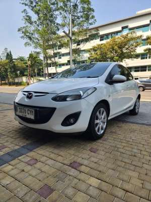 Jual bekas Mazda 2 S 2012 AT,lokasi di Tangerang Kota