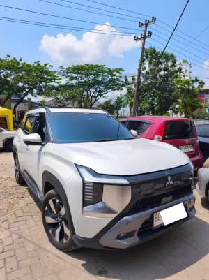 Jual bekas Mitsubishi Destinator Ultimate Premium 1.5 AT 2025 odo 7rban,lokasi di Palembang Kota
