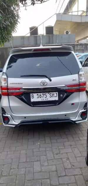 Jual bekas Mobil mewah harga murah,lokasi di Bekasi Kab.