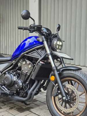 Jual bekas Moge Cruiser Honda Rebel 500CMX 500 th 2025 Pmk Km 35 Gress Like New,lokasi di Bekasi Kota